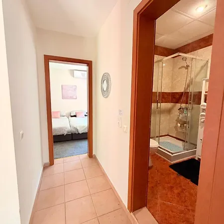 2 Bed Including Free Airport Ride * ساني بيتش